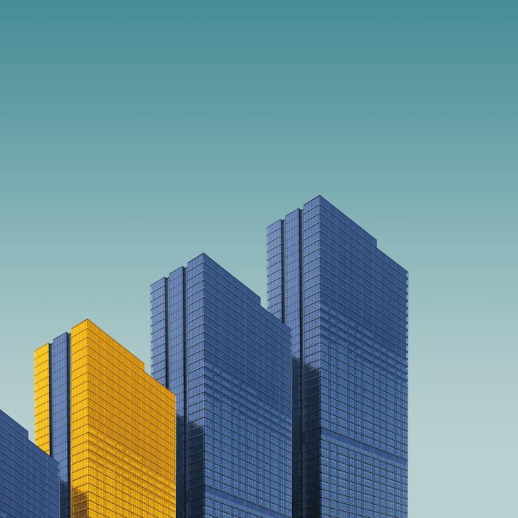 Parents evaluating schools in Portugal